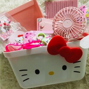 Hello Kitty 10 item’s kids Basket.